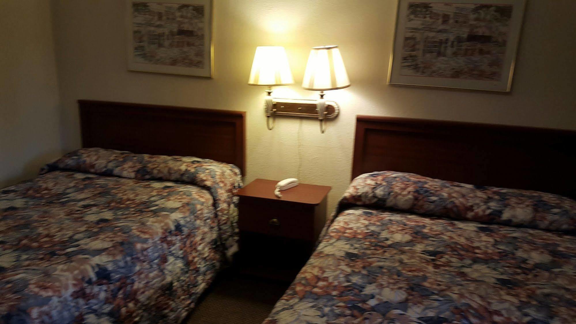 Deluxe Inn Motel - 홈스테드 외부 사진